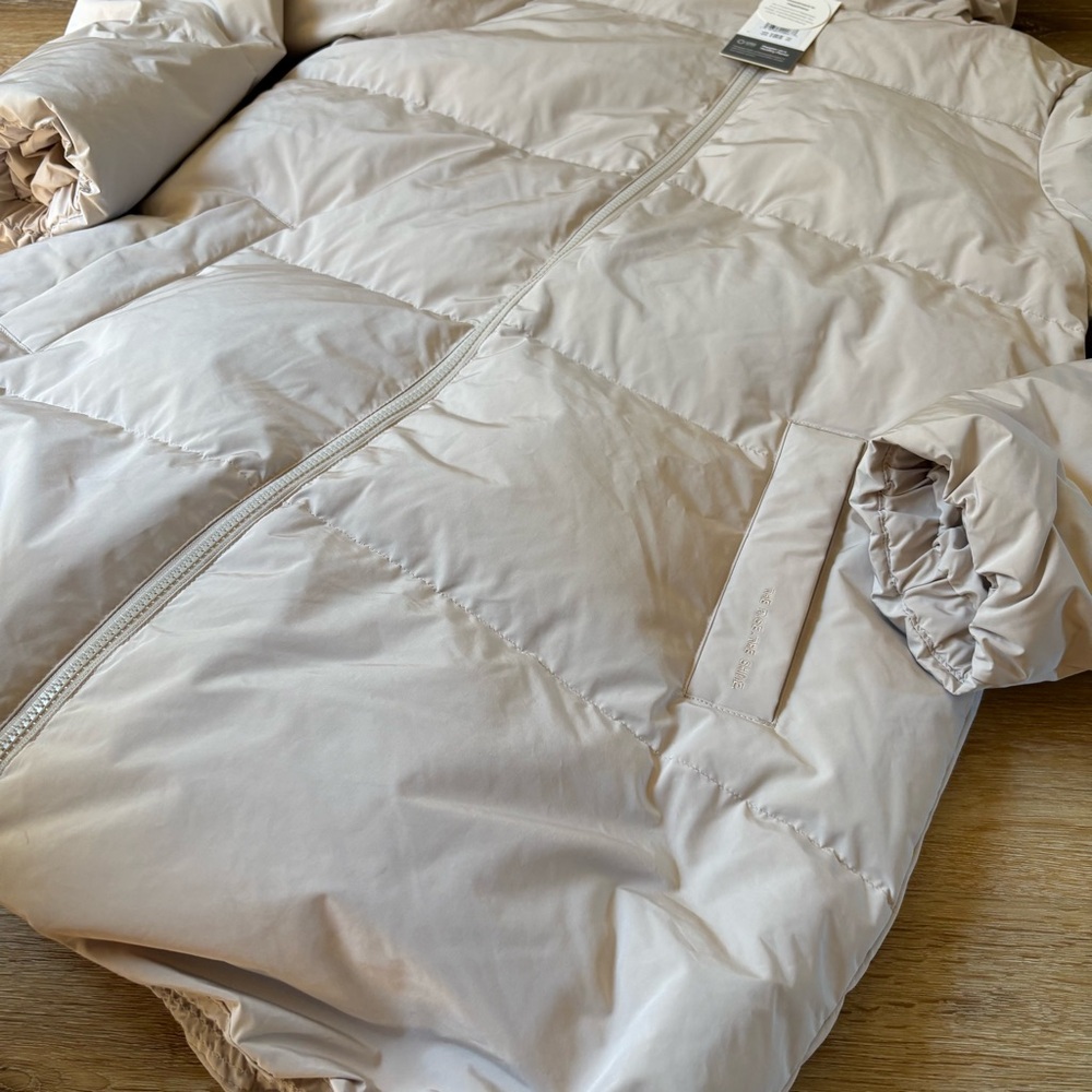 Vuori Mammoth Down Parka in Ecru - Picture 5 of 10